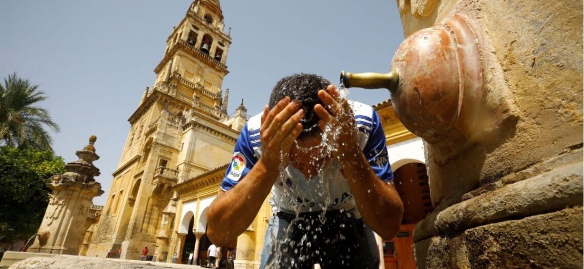 Termómetros superan 40 grados en España por ola de calor prematura
