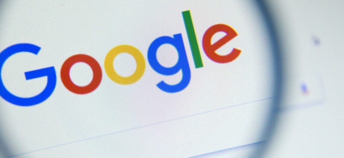 Google debe pagar 400 millones de dólares por rastrear ubicación de usuarios
