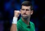 Novak Djokovic avanza a semis de las Finales ATP