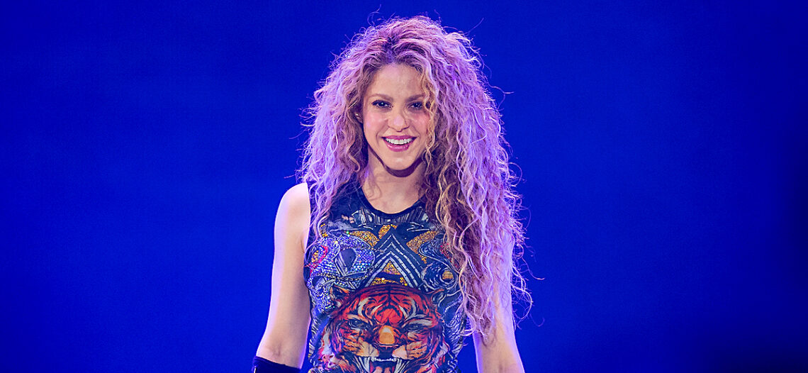 Shakira porta con orgullo lo que sería su ‘sudadera de la venganza’