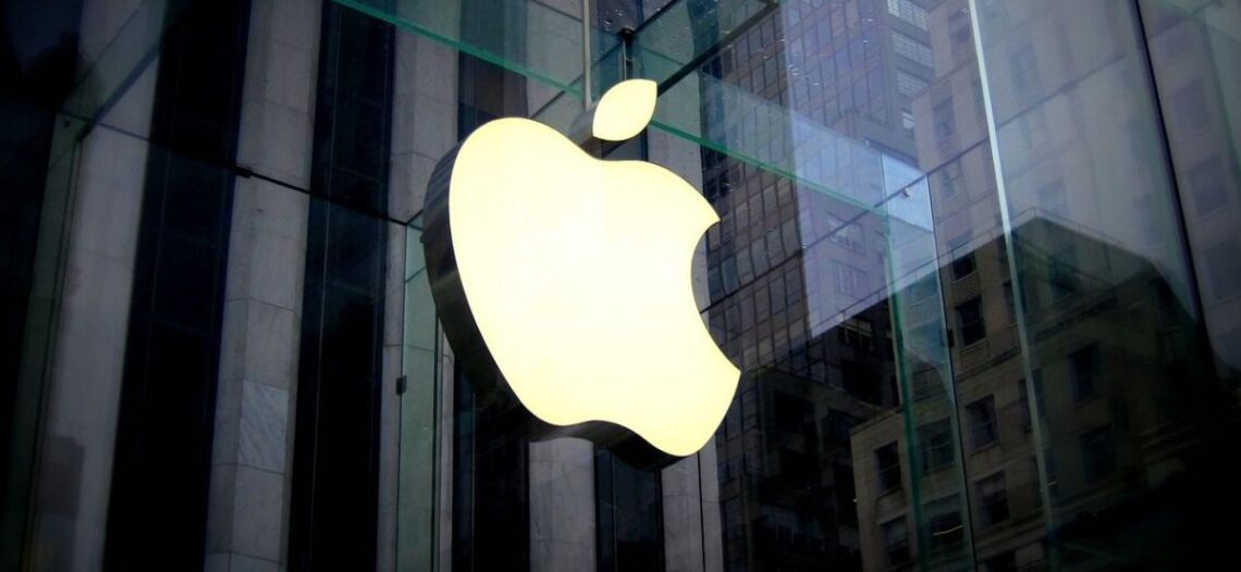 EU demanda a Apple; la acusa de prácticas monopólicas en los iPhones