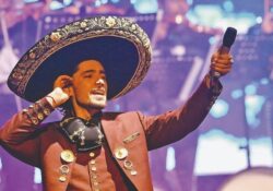 Alex Fernández debuta con éxito en el Metropólitan