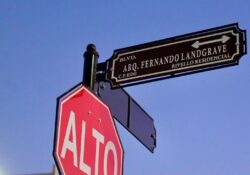 Brindan homenaje póstumo al primer director del IMPLAN en Hermosillo