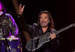 Cariño sincero a Marco Antonio Solís en el Latin Grammy 2022