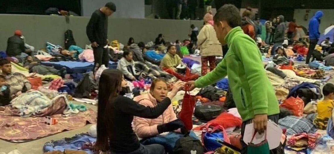Frío obliga a más de 2 mil migrantes a refugiarse en albergue de Tamaulipas