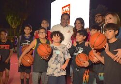 Entrega Toño Astiazarán mejoras a cancha de basquetbol Santa Elena