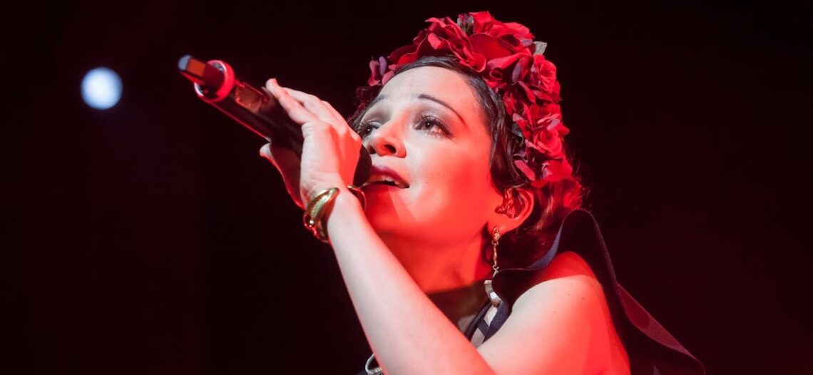 Natalia Lafourcade, por la igualdad de oportunidades