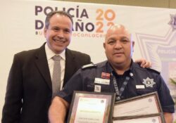 Reconoce Toño Astiazarán al Policía del Año 2022