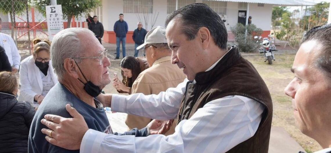 Supervisa Toño Astiazarán ayuda municipal a adultos mayores