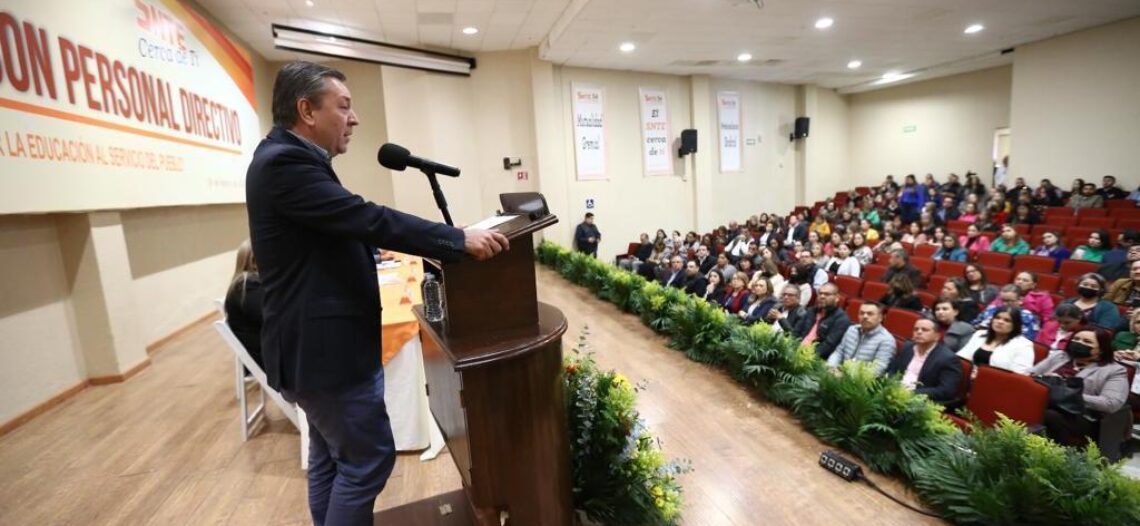 Refuerza SEC diálogo directo con la estructura educativa