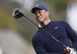 Tiger Woods tiene un sólido regreso al Golf