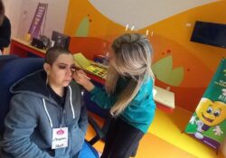 Ofrecen arteterapia a mujeres en tratamiento oncológico