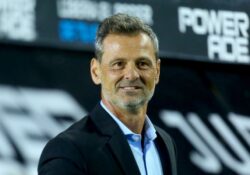 Mentalidad a lo Cocca para el Tri; argentino, elegido para el banquillo
