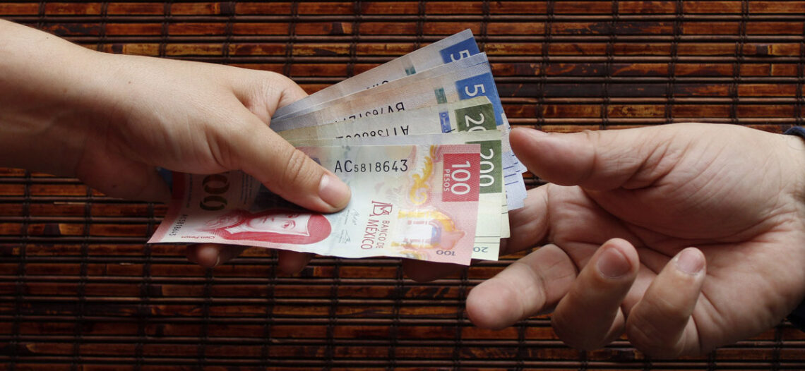 México, el de mayor alza en salario mínimo: OCDE