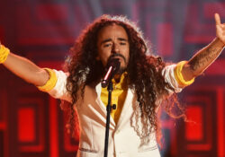 Rubén Albarrán de Café Tacvba en el Top 50 de voces del rock, según Billboard