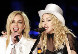 Madonna quiere que Britney Spears la acompañe en su gira ‘Celebration’