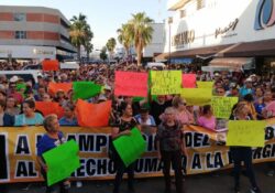 Marchan cientos de sonorenses por altas tarifas de CFE