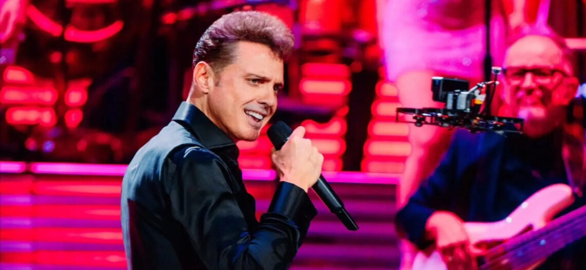 Luis Miguel conquista a multitudes y sorprende a fans en gira por EU