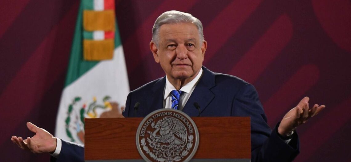 AMLO dice que en Ayotzinapa “claro que fue el Estado”… deslinda a Peña y Cienfuegos