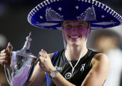 Iga Swiatek conquista WTA Finals y retoma la cima del ranking WTA