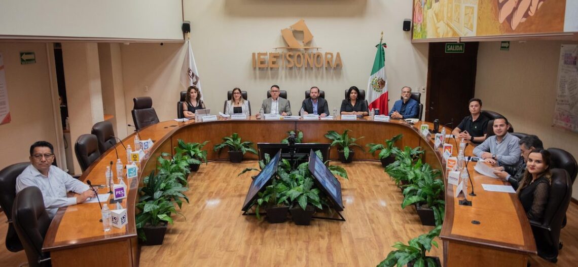 Define IEE Sonora lugar y fechas de los Debates Municipales 2024