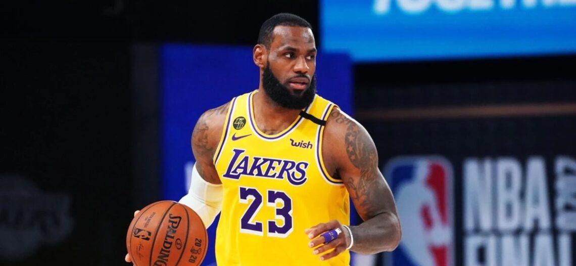 LeBron James renovará con Lakers y hará historia junto a su hijo