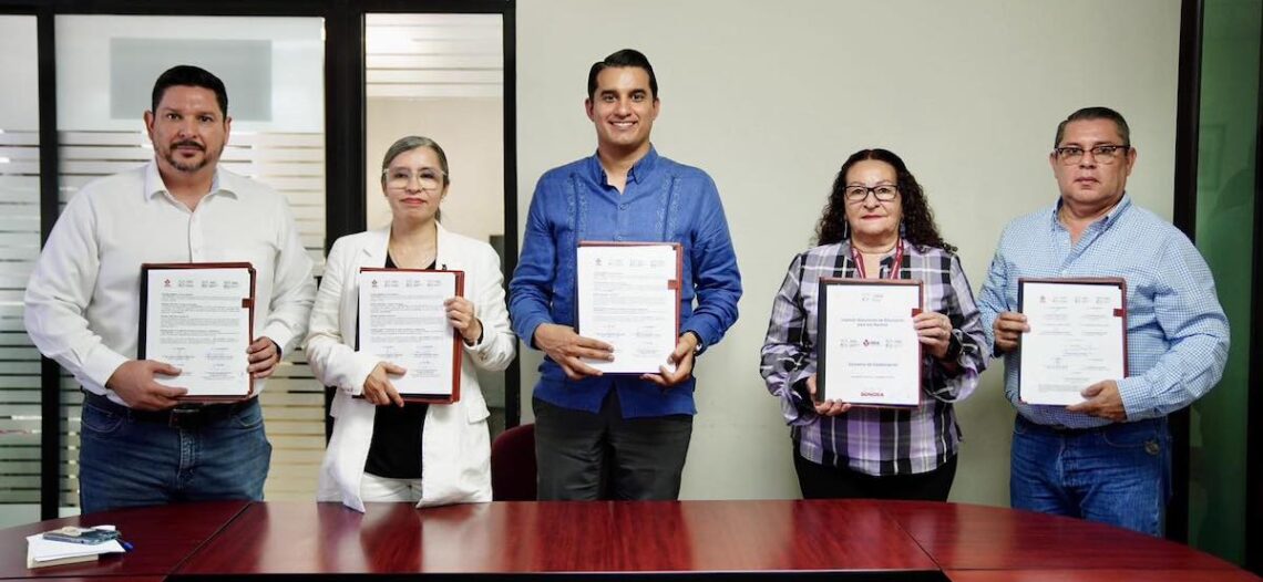 Fortalecen servicios educativos a personas privadas de la libertad