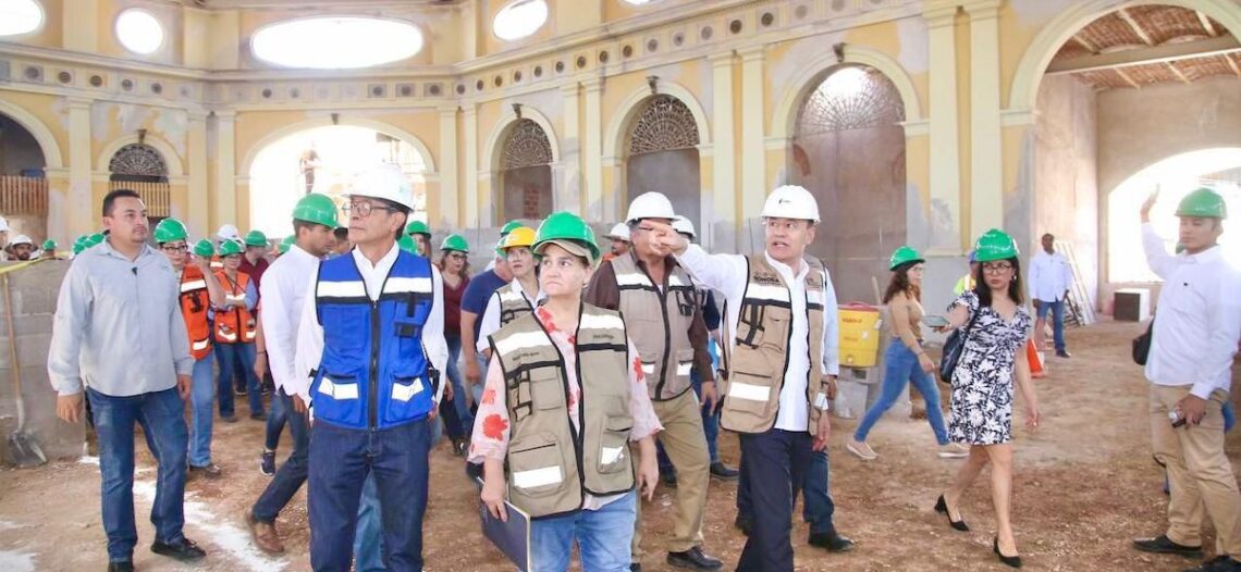 Supervisa Gobernador Durazo 75% de avance del Mercado Municipal