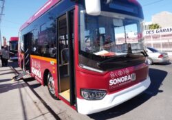 Entrega Gobernador Alfonso Durazo camiones eléctricos en Hermosillo