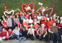 Jóvenes de “Manos a la Vida” celebran el Día del Amor y la Amistad