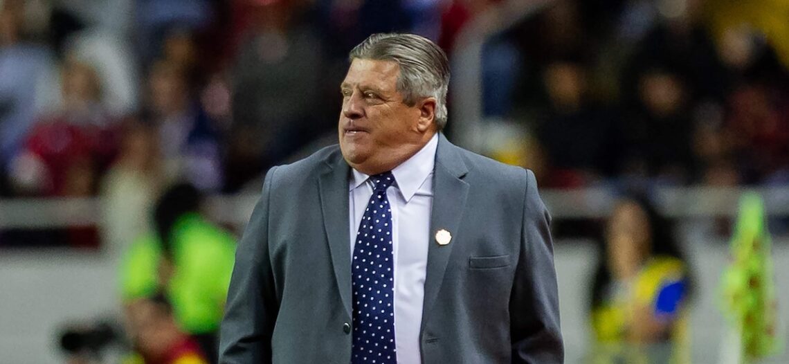 Miguel Herrera es despedido de la Federación Costarricense de Fútbol