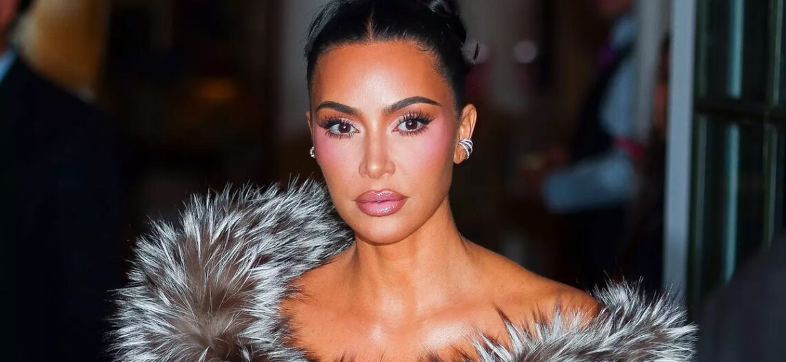 Kim Kardashian llora en redes tras reprobar el examen de abogacía