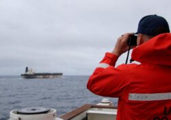 Supertanqueros cargados con petróleo zarpan de Venezuela; se desconoce su destino