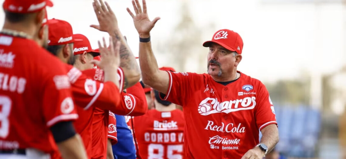 Benjamín Gil renueva con Charros de Jalisco tras histórico bicampeonato
