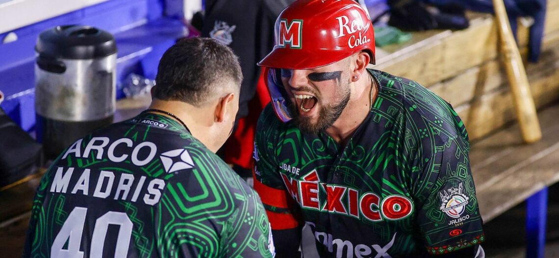 México Rojo consigue su primera victoria de SC aplastando a Panamá