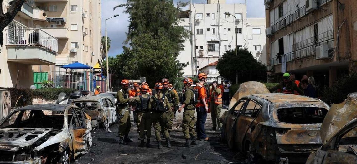 Irán responde con bombardeos tras amenaza a su planta petrolera en Jark