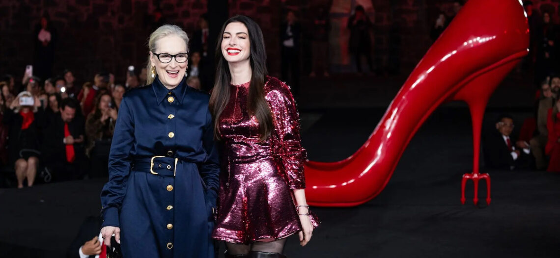 Meryl Streep y Anne Hathaway presentan en México «El diablo viste a la moda 2»