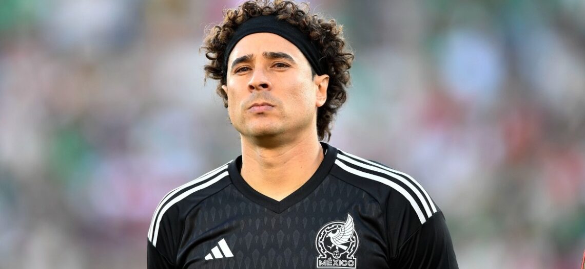 Memo Ochoa y Álvaro Fidalgo son convocados a la Selección Mexicana