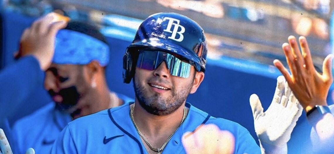 Jonathan Aranda enciende remontada de los Rays con su séptimo jonrón