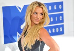 Britney Spears ingresa a centro de rehabilitación por abuso de sustancias
