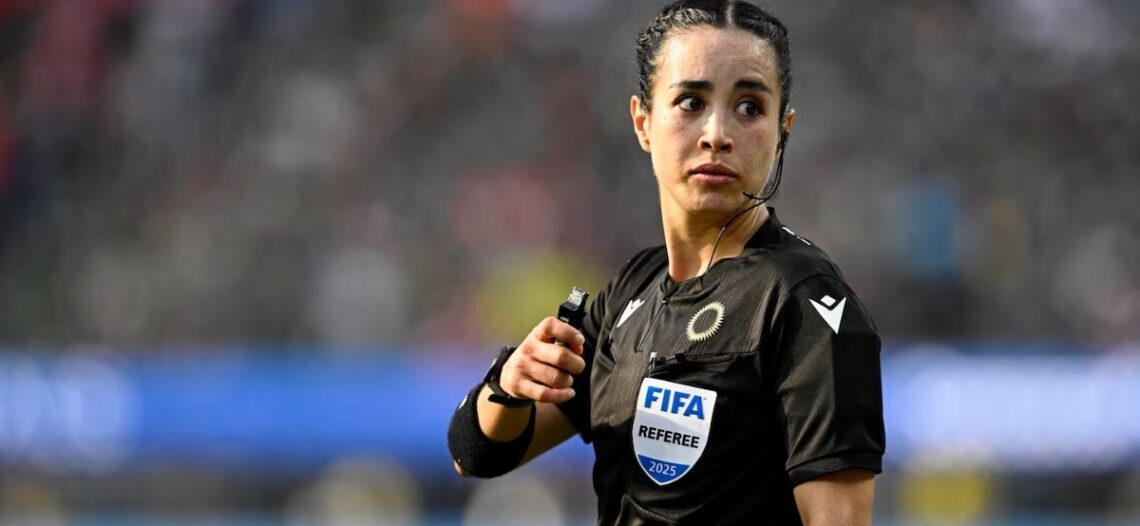 Katia Itzel García hará historia como árbitra central en el Mundial 2026