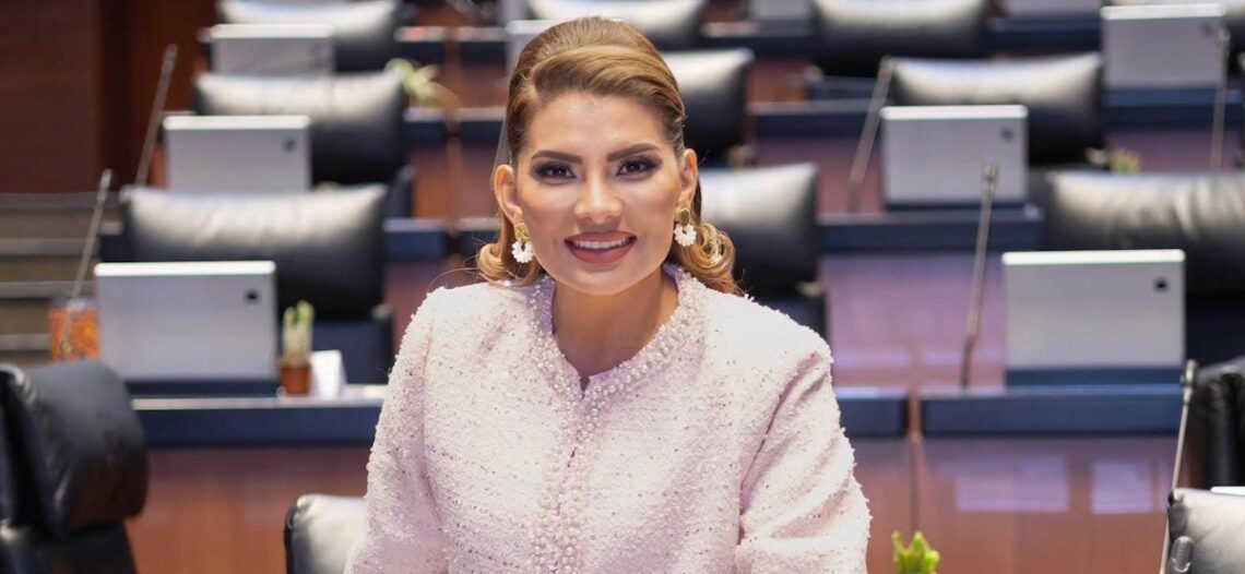 Reconoce Lorenia Valles labor de psicólogos en promoción de salud mental