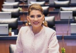 Reconoce Lorenia Valles labor de psicólogos en promoción de salud mental
