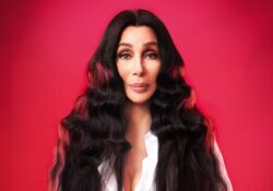 Cher celebra 80 años con una fortuna millonaria y un legado histórico