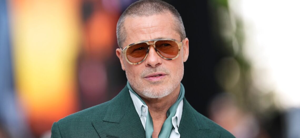 Brad Pitt enfrenta demanda por su marca de skincare Beau Domaine