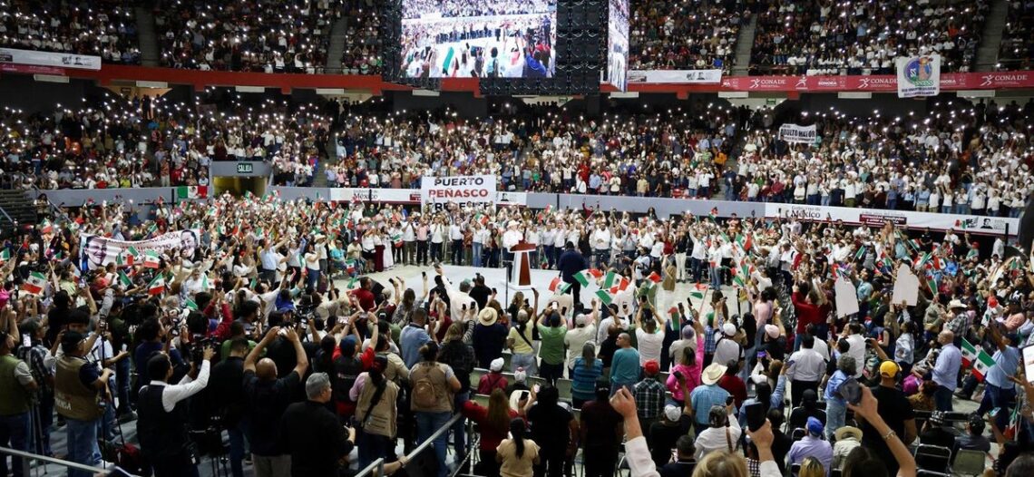Gobernador Durazo y más de 17 mil sonorenses respaldan a la Presidenta Sheinbaum