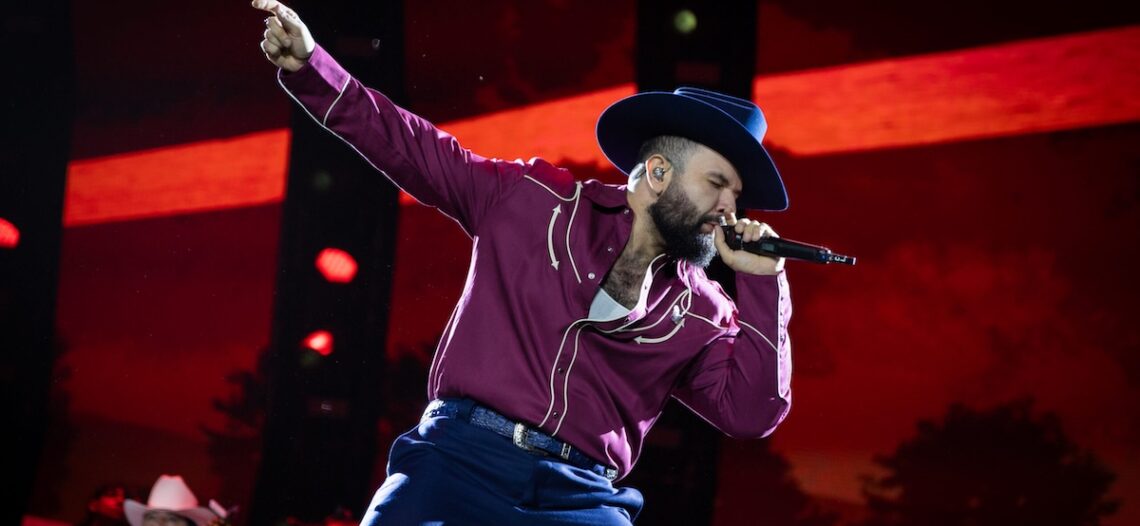 Carín León reúne a más de 100 mil personas en el cierre del Fan Fest Monterrey