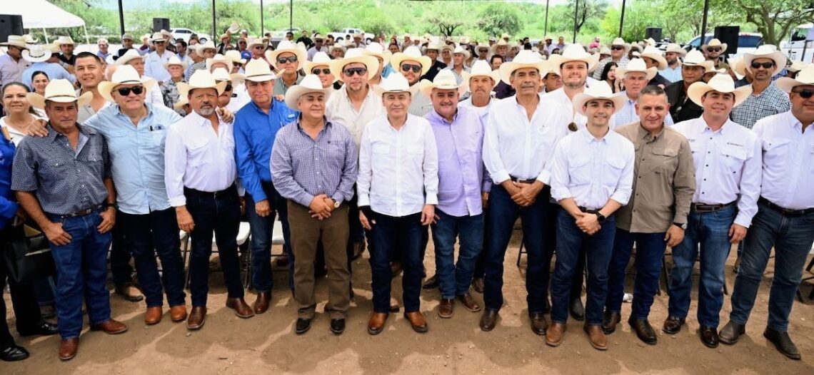 Gobernador Durazo inicia construcción de Subasta ganadera de la Sierra