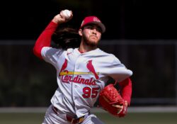 Luis Gastélum se convierte en el mexicano 155 en debutar en Grandes Ligas