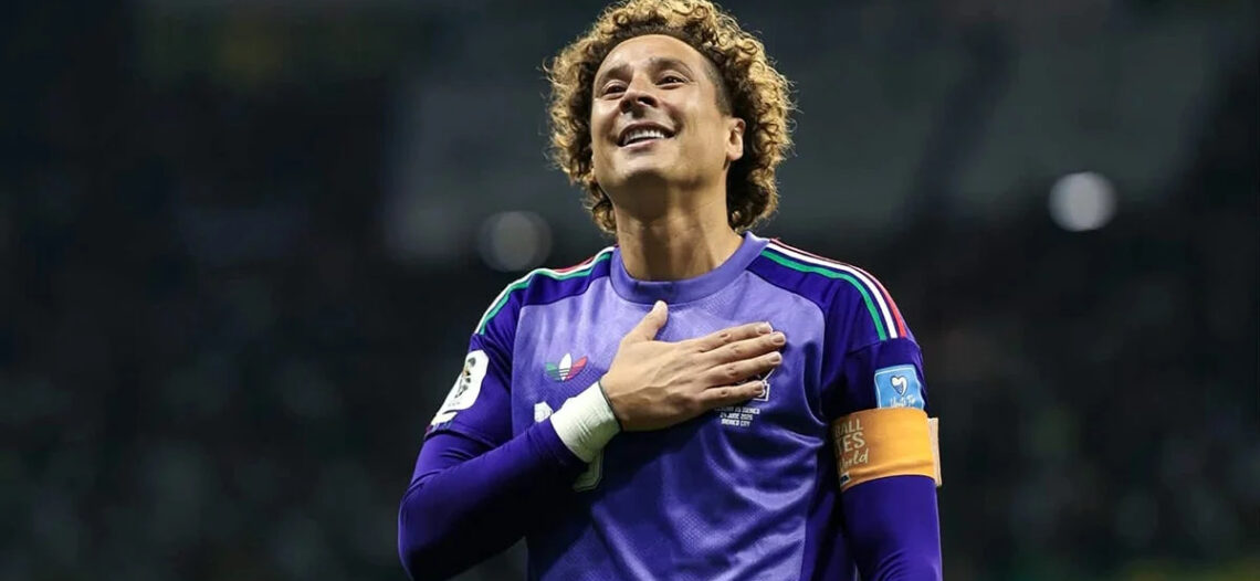 Guillermo Ochoa se despide del futbol profesional tras una histórica carrera